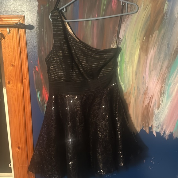 Ark & Co Dress - Picture 2 of 3